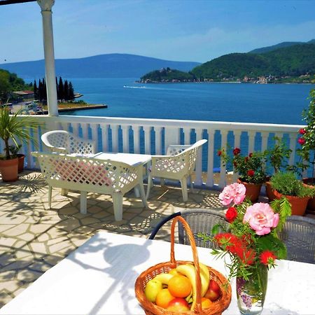Apartments Okuka Tivat Exteriér fotografie