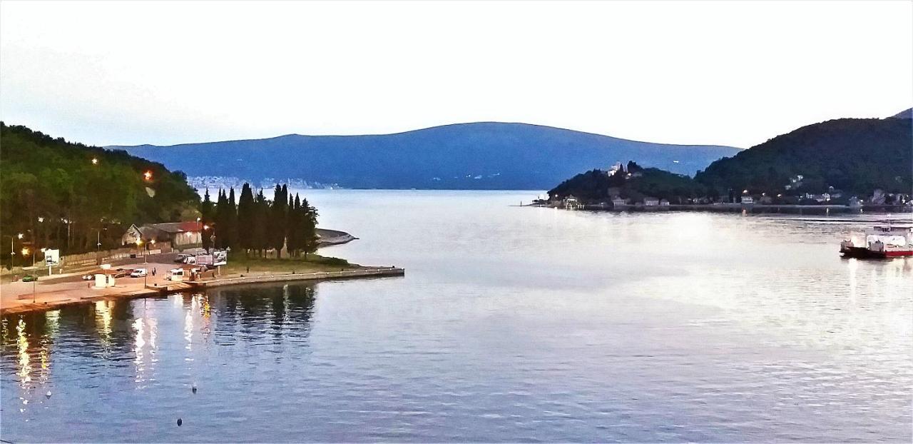 Apartments Okuka Tivat Exteriér fotografie