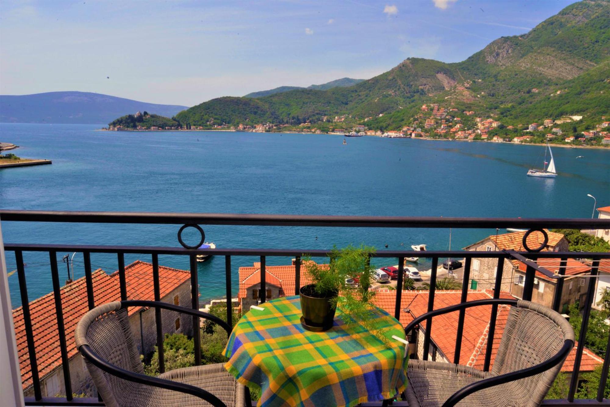 Apartments Okuka Tivat Pokoj fotografie