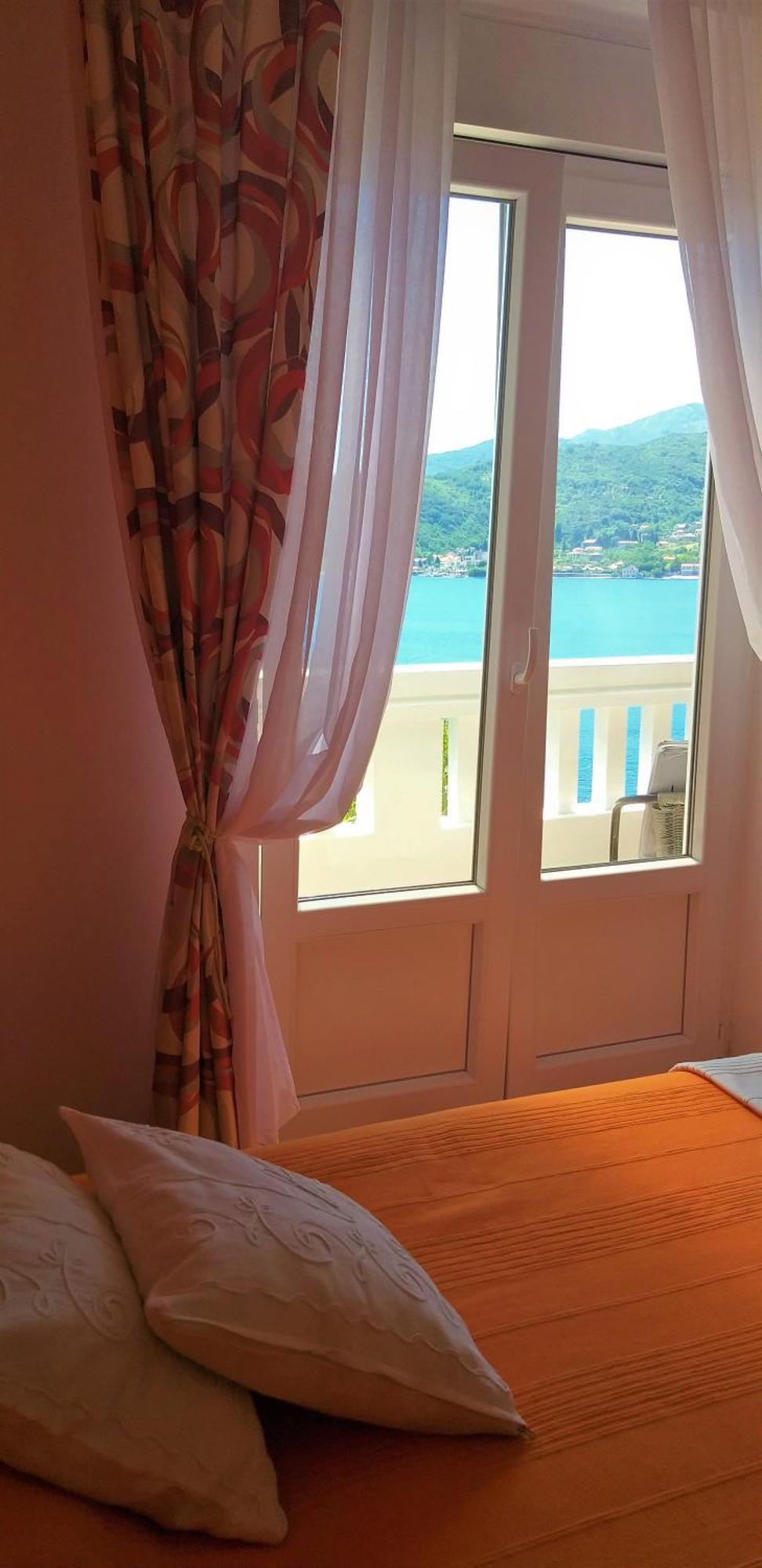 Apartments Okuka Tivat Pokoj fotografie