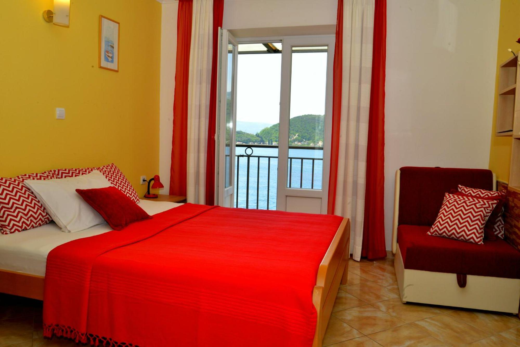 Apartments Okuka Tivat Pokoj fotografie